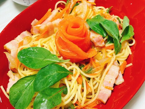 お誕生日♡記念日に　スモークサーモンで薔薇のパスタ